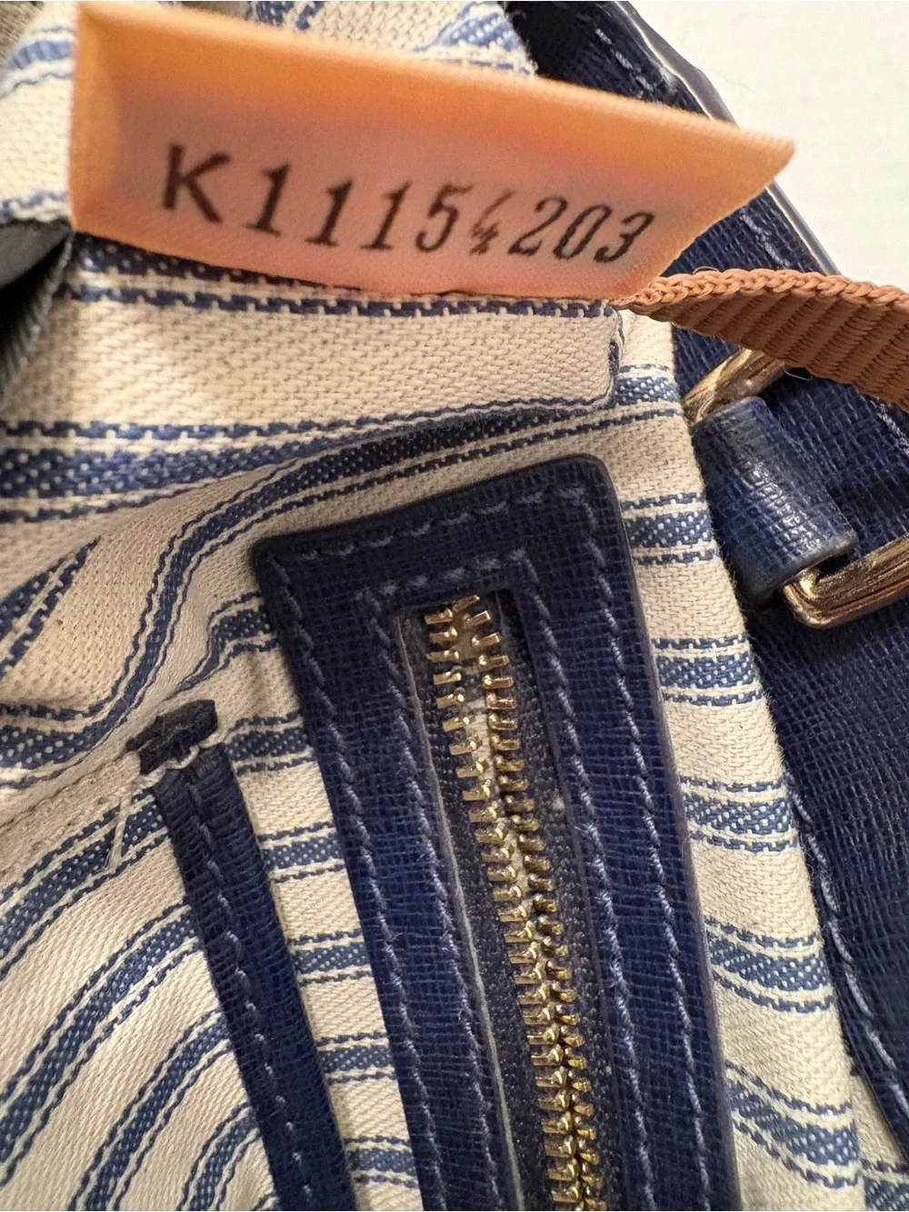 Dooney & Bourke Saffiano Zip Handbag